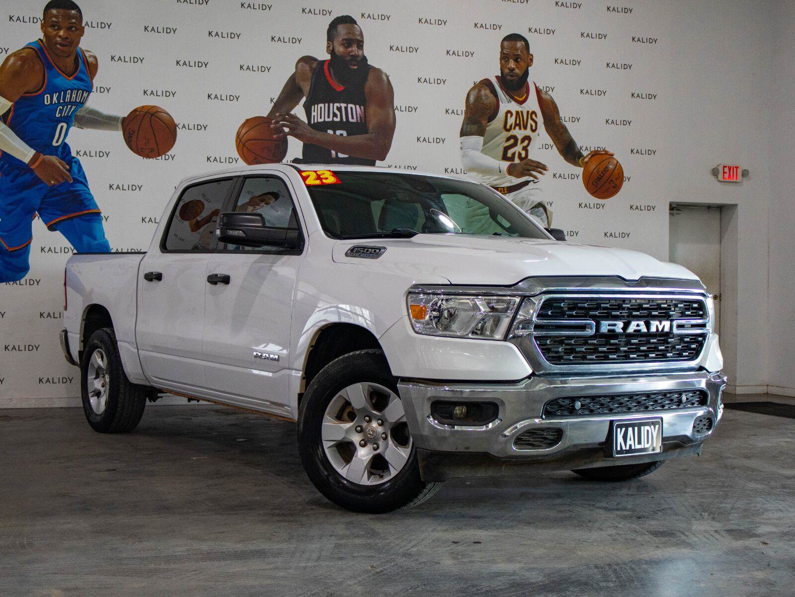 Used 2023 RAM 1500 Big Horn AWD/4WD image 2