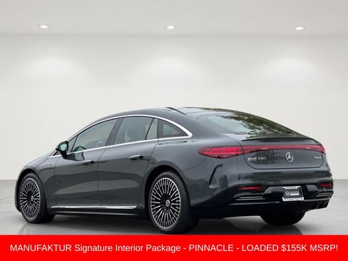 Used 2023 Mercedes-Benz EQS 580 4MATIC Sedan image 4