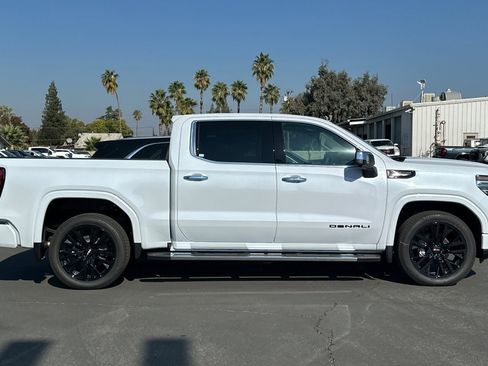 New 2026 GMC Sierra 1500 Denali w/ Technology Package image 4