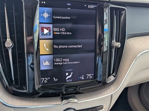 Used 2021 Volvo XC60 T5 Inscription image 22