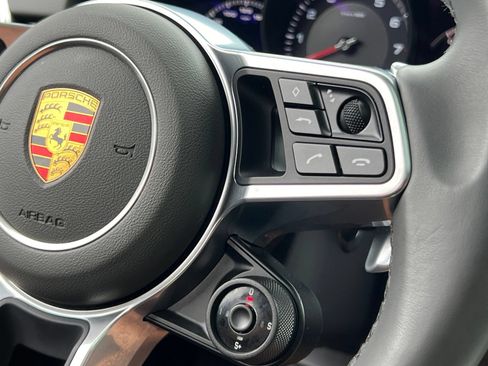 Certified 2023 Porsche Cayenne AWD/4WD image 26