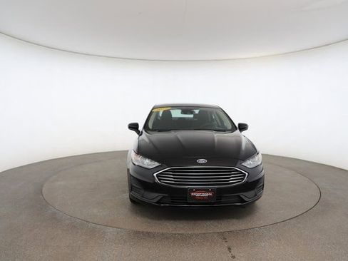 Used 2019 Ford Fusion SE image 30