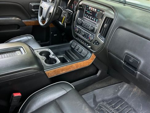 Used 2017 Chevrolet Silverado 2500 High Country w/ Duramax Plus Package AWD/4WD image 17