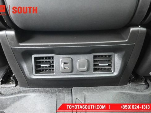 Used 2019 Chevrolet Silverado 1500 LTZ AWD/4WD image 27