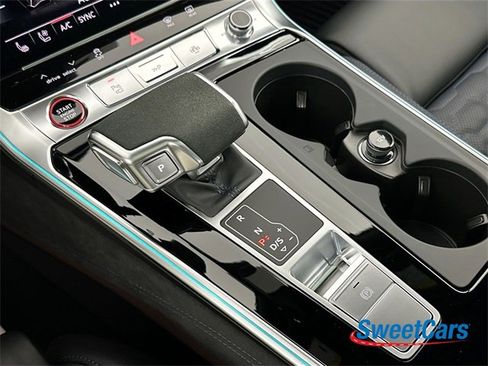 Used 2024 Audi RS 7 Performance image 33