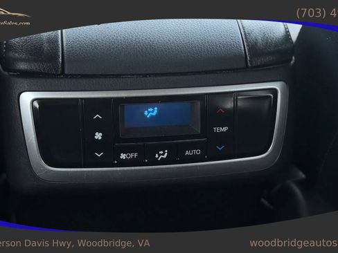 Used 2017 Toyota Highlander XLE AWD/4WD image 21