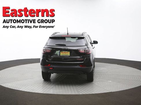Used 2025 Jeep Compass Trailhawk AWD/4WD image 39