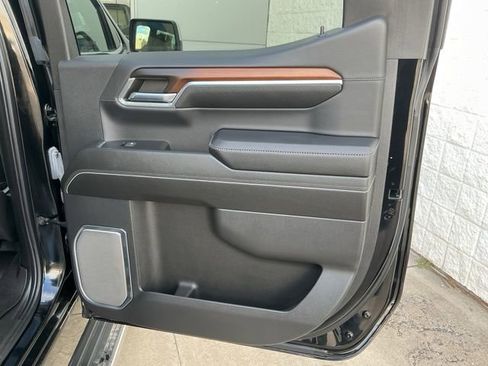 Used 2024 GMC Sierra 1500 Denali w/ Denali Reserve Package AWD/4WD image 26