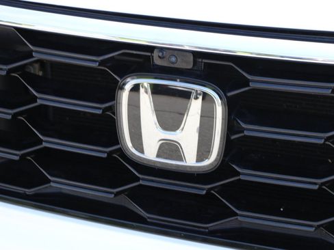 Used 2023 Honda Pilot Elite image 12