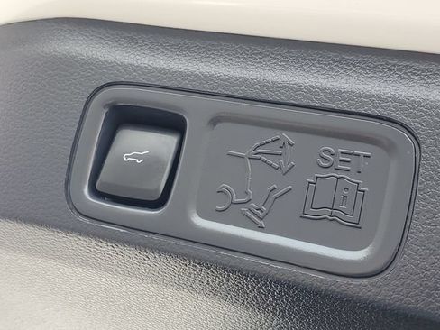 Used 2023 Ford Expedition Max Platinum AWD/4WD image 41