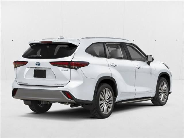 New 2026 Toyota Highlander Platinum AWD/4WD image 2