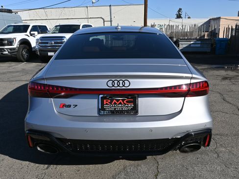 Used 2024 Audi RS 7 Performance image 23
