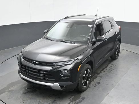 Used 2022 Chevrolet TrailBlazer LT w/ LPO, Blackout Package AWD/4WD image 36