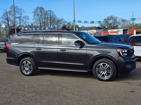 New 2026 Ford Expedition Max Active image 3