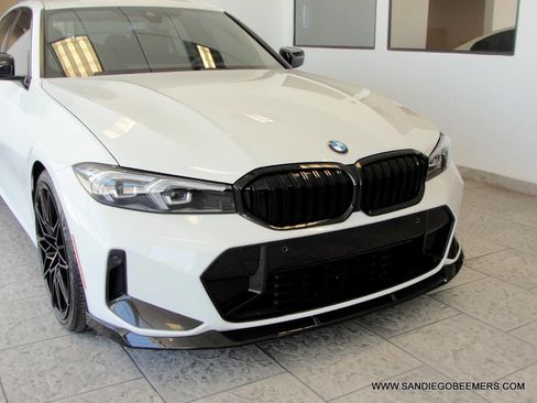 Used 2023 BMW 330i Sedan w/ M Sport Package RWD image 7