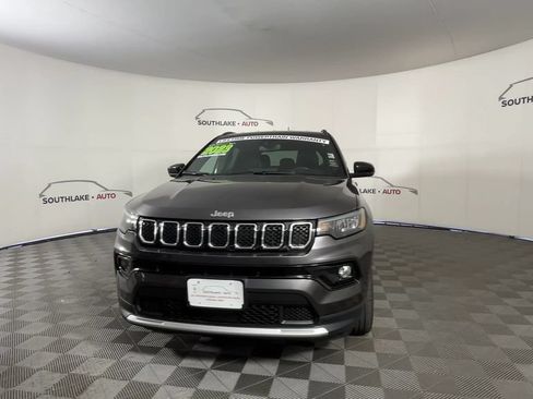 Used 2023 Jeep Compass Limited AWD/4WD image 4