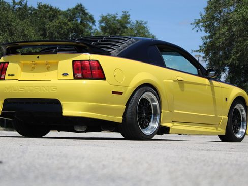 Used 2001 Ford Mustang GT RWD image 18