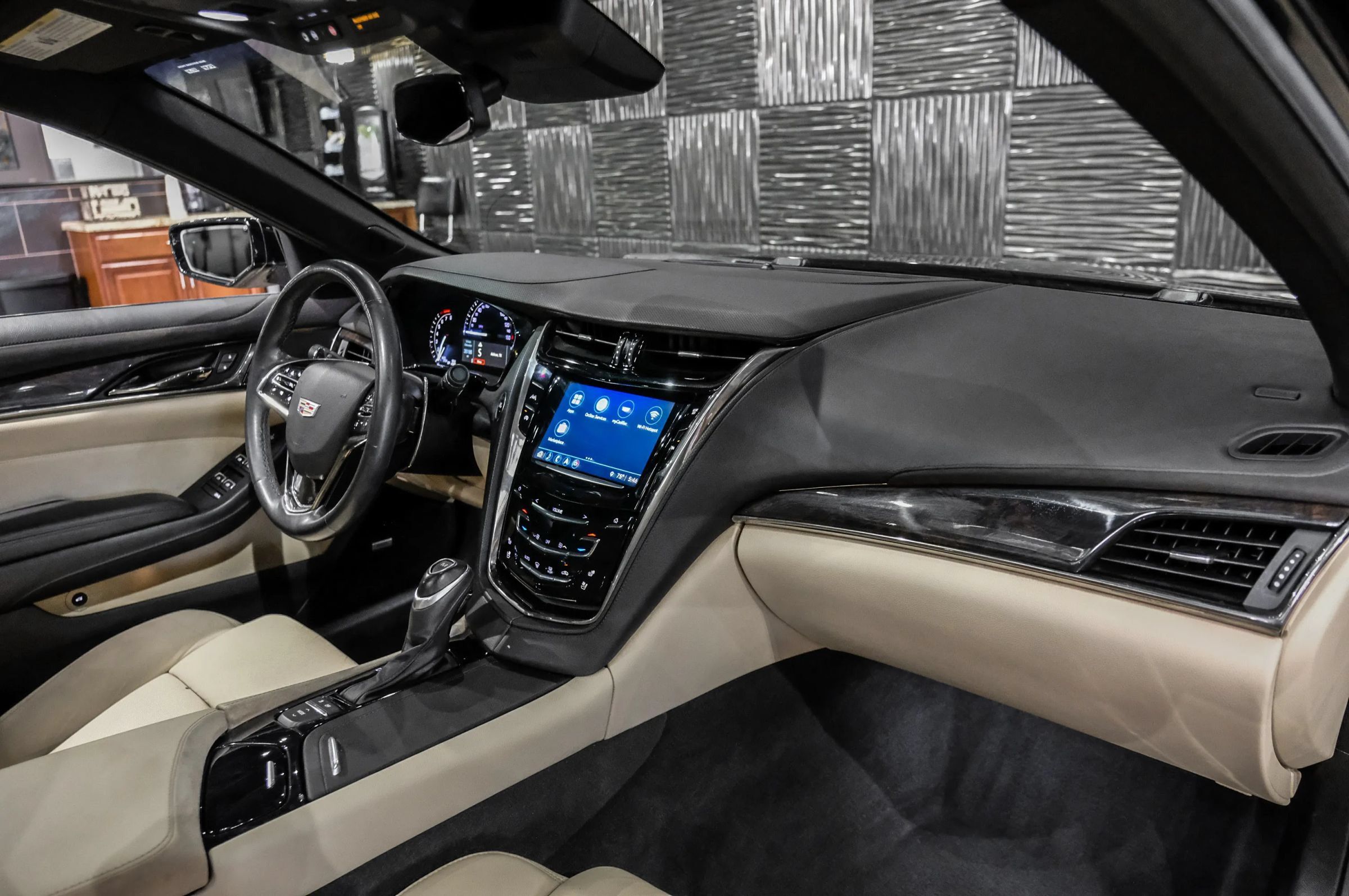 Used 2019 Cadillac CTS Luxury RWD image 15