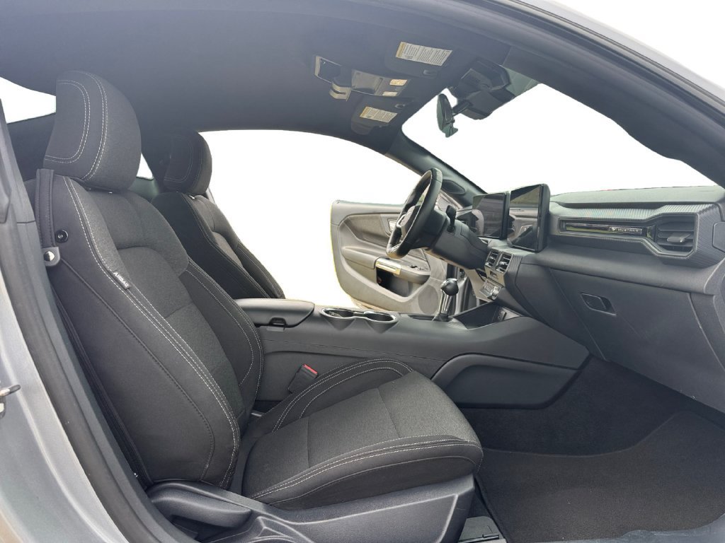 Used 2024 Ford Mustang Coupe RWD image 16