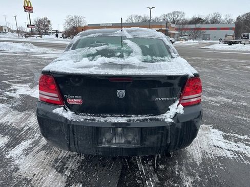 Used 2009 Dodge Avenger SE image 5