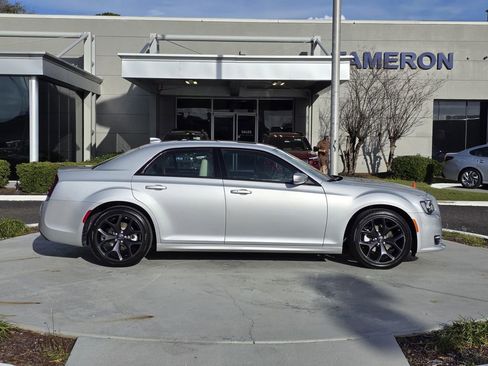 Used 2023 Chrysler 300 Touring L w/ Popular Equipment Group image 35