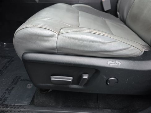 Used 2021 Toyota Tundra Limited image 30