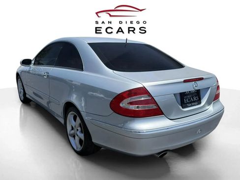 Used 2005 Mercedes-Benz CLK 320 Coupe image 20