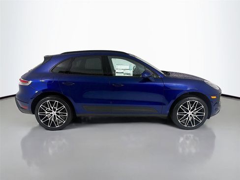 New 2026 Porsche Macan image 29
