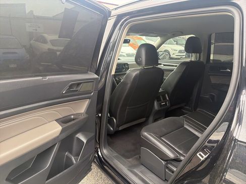 Used 2023 Volkswagen Atlas SE FWD image 21