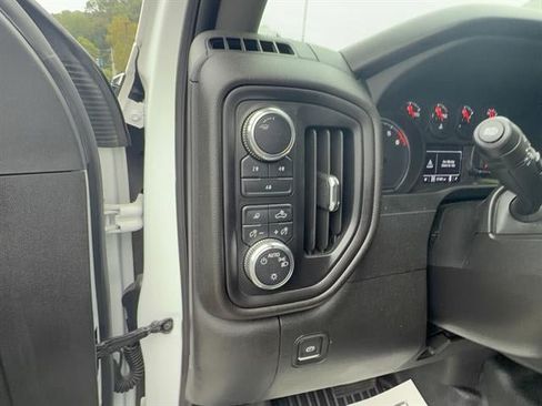 Used 2024 GMC Sierra 3500 Pro AWD/4WD image 22