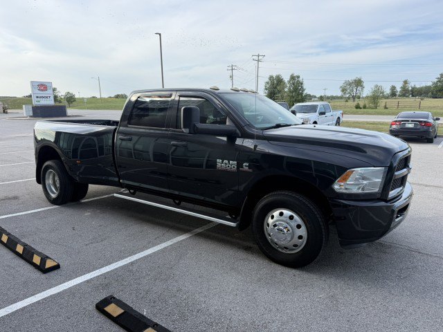 Used 2017 RAM 3500 Tradesman w/ Popular Equipment Group RWD image 3