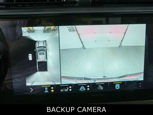 Used 2022 GMC Sierra 1500 Denali w/ Denali Reserve Package AWD/4WD image 20