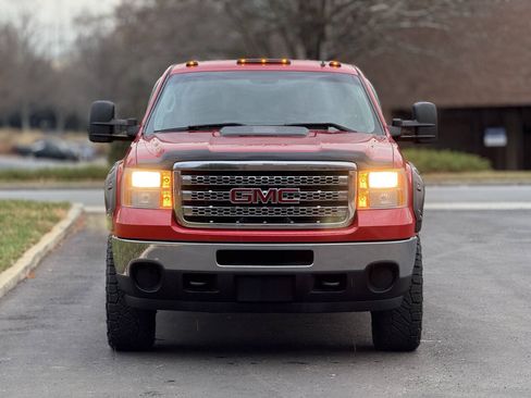 Used 2013 GMC Sierra 2500 SLE w/ Snow Plow Prep Package AWD/4WD image 4