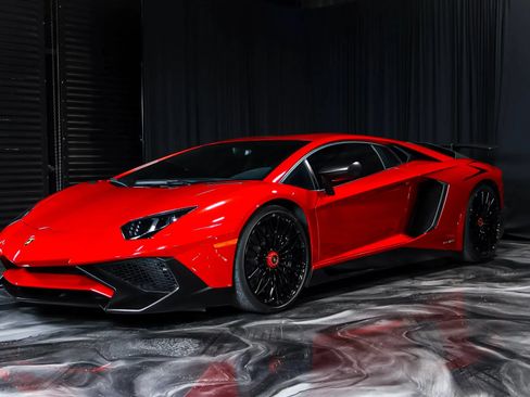 Used 2016 Lamborghini Aventador LP 750-4 Superveloce AWD/4WD image 8