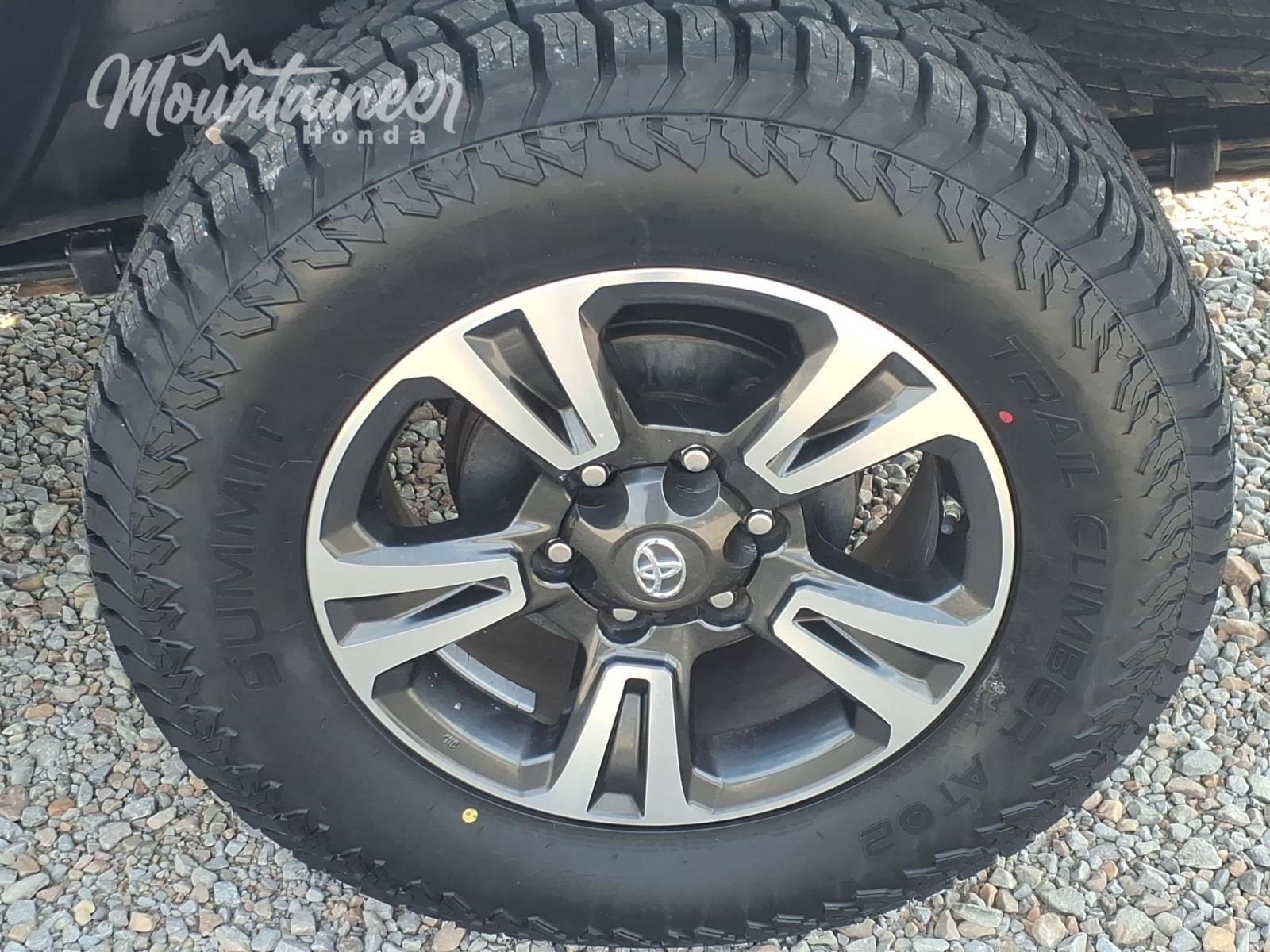 Used 2019 Toyota Tacoma TRD Sport AWD/4WD image 12