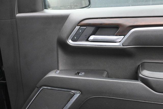 Used 2025 GMC Sierra 1500 SLT RWD image 27