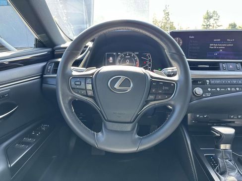 Used 2021 Lexus ES 350 w/ Premium Package image 11