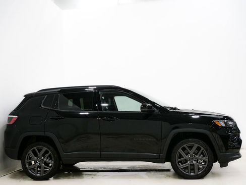 New 2026 Jeep Compass Limited image 4