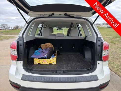 Used 2016 Subaru Forester 2.5i w/ Alloy Wheel Package image 14