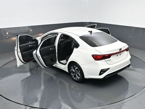 Used 2021 Kia Forte LXS image 23