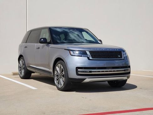 New 2026 Land Rover Range Rover Long Wheelbase SE image 2