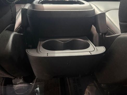 Used 2023 Chrysler Pacifica Touring-L w/ S Appearance Package FWD image 21