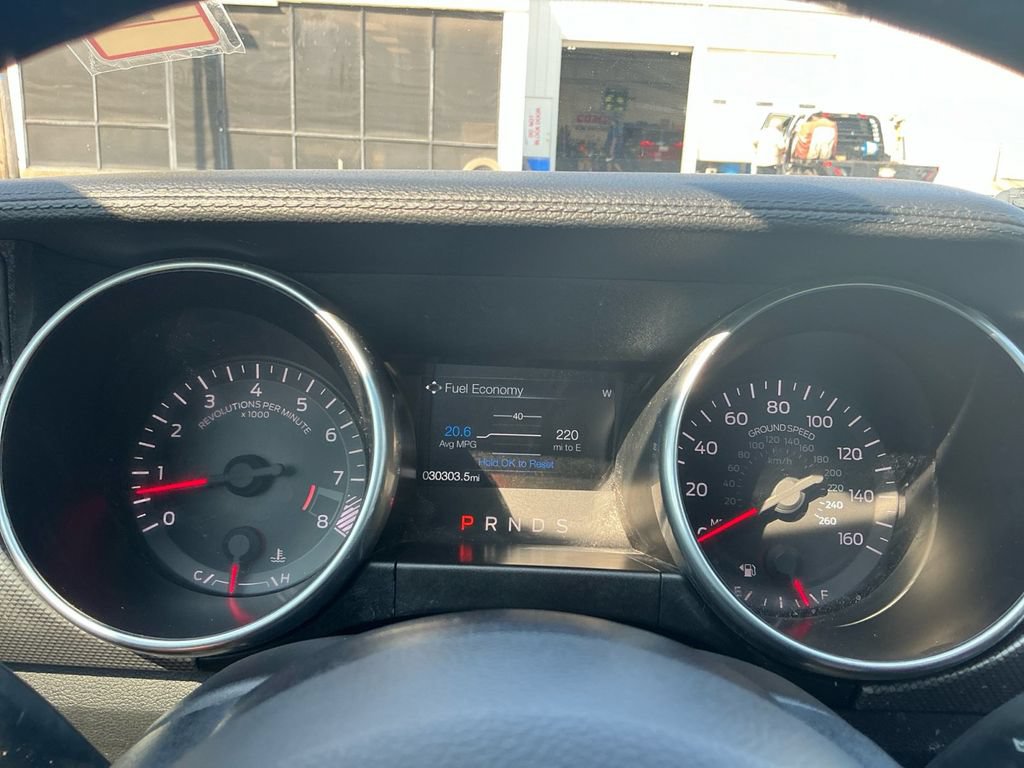 Used 2019 Ford Mustang GT w/ Black Accent Package RWD image 19