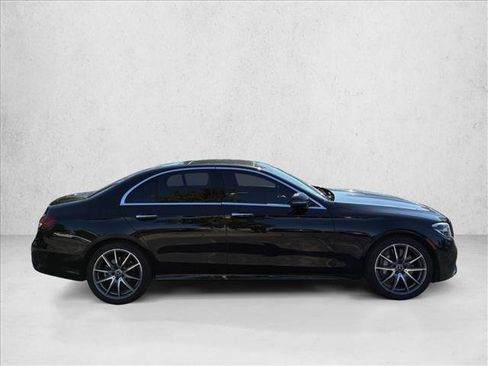 Used 2023 Mercedes-Benz E 350 4MATIC Sedan image 4