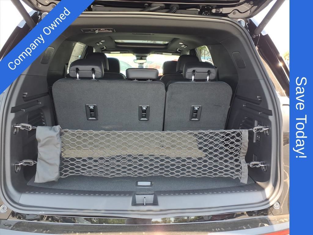 New 2026 Chevrolet Traverse High Country FWD image 15