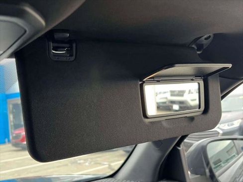 Used 2025 Toyota Tacoma TRD Sport image 29