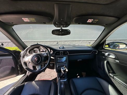 Used 2007 Porsche 911 Carrera S image 6