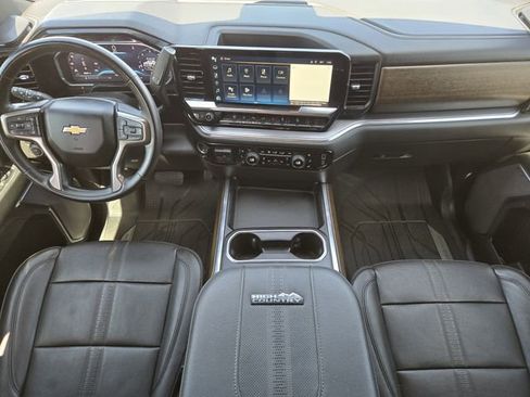 Used 2024 Chevrolet Silverado 2500 High Country w/ Technology Package image 27