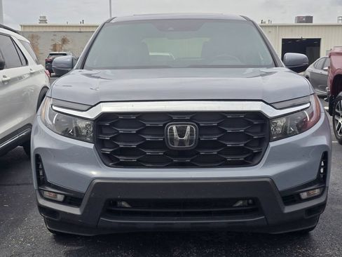 Used 2025 Honda Passport EX-L image 2