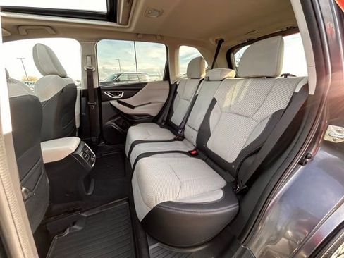 Used 2022 Subaru Forester Premium image 43